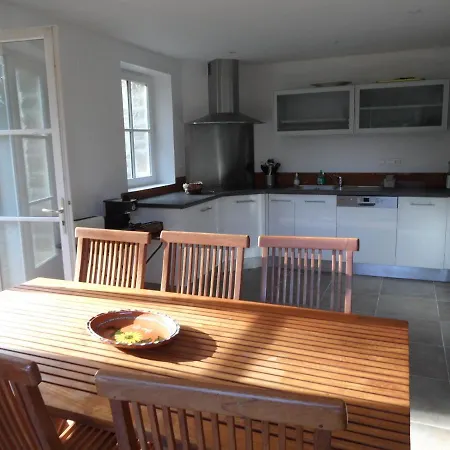 Ref 001 - Belle Maison Avec Jardin Pour Six Personnes Kerners