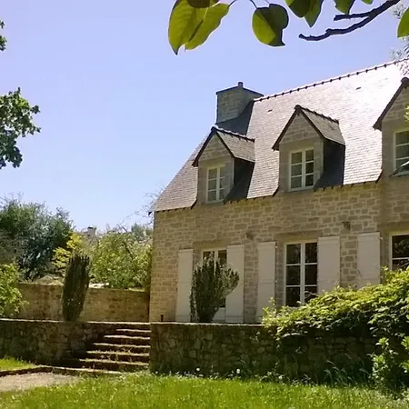Villa Ref 001 - Belle Maison Avec Jardin Pour Six Personnes Kerners *