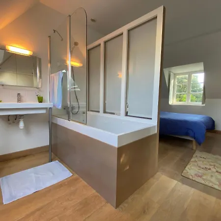 Villa Ref 001 - Belle Maison Avec Jardin Pour Six Personnes Kerners *