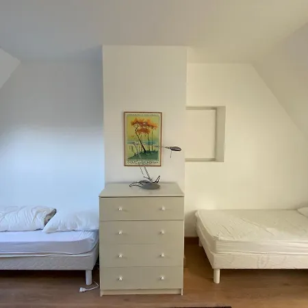 Villa Ref 001 - Belle Maison Avec Jardin Pour Six Personnes Kerners *